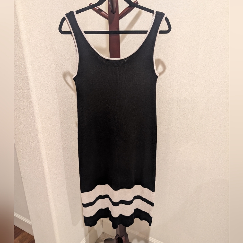 Silk Blend Black and White Sleeveless Knit Dress - Size S - Picture 7 of 8